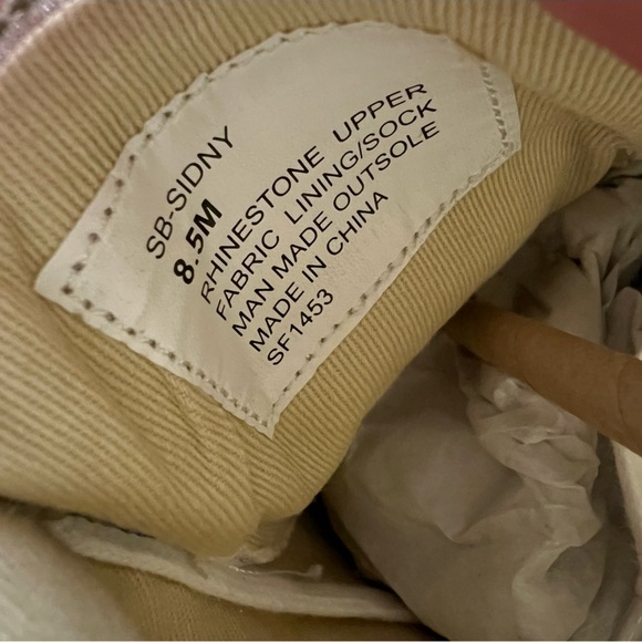 Betsey Johnson Rhinestone Women's Sidny Sneaker size 8.5 - Picture 8 of 10